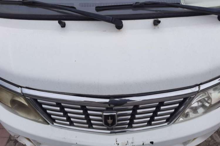Used Jinbei Hiace 2011 2.0L 5th Generation Kuaiyunwang Comfort Type K 4G19 Engine Bay