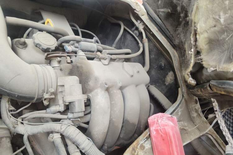 Used Jinbei Hiace 2011 2.0L 5th Generation Kuaiyunwang Standard Version 4G19 Engine Bay Left