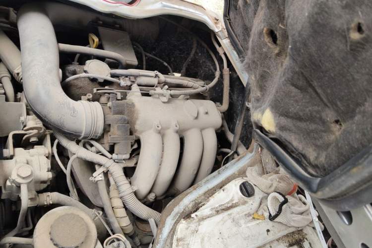 Used Jinbei Hiace 2011 2.0L 5th Generation Kuaiyunwang Standard Version 4G19 Engine Bay Left