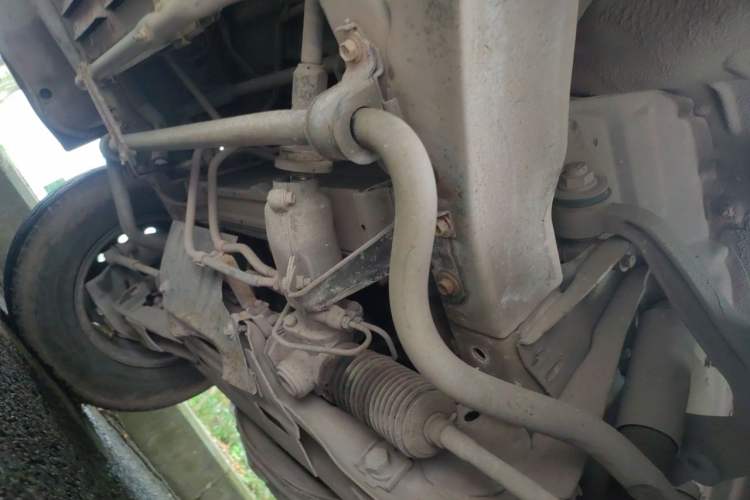 Used Jinbei Hiace 2011 2.0L Sixth-Generation Classic Standard 4G20D4B Engine Bay Left