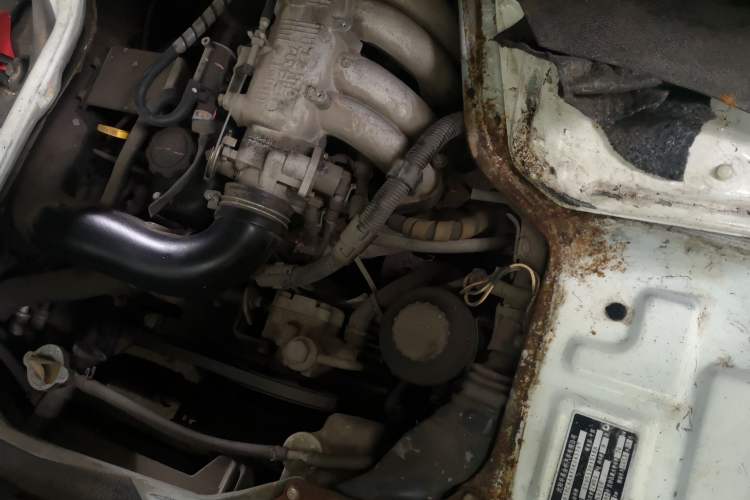 Used Jinbei Hiace 2011 2.0L 5th Generation Kuaiyunwang Luxury Version 4G20B Engine Bay Left
