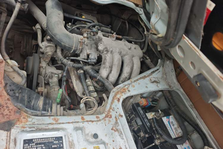 Used Jinbei Hiace 2011 2.0L 5th Generation Kuaiyunwang Standard Version 4G19 Engine Bay Left