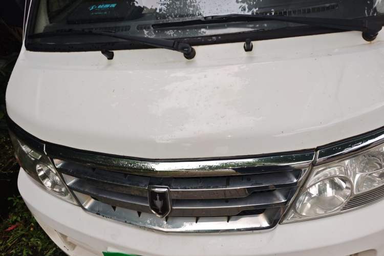Used Jinbei Hiace 2011 2.0L 5th Generation Kuaiyunwang Luxury Edition 4G19 Engine Bay
