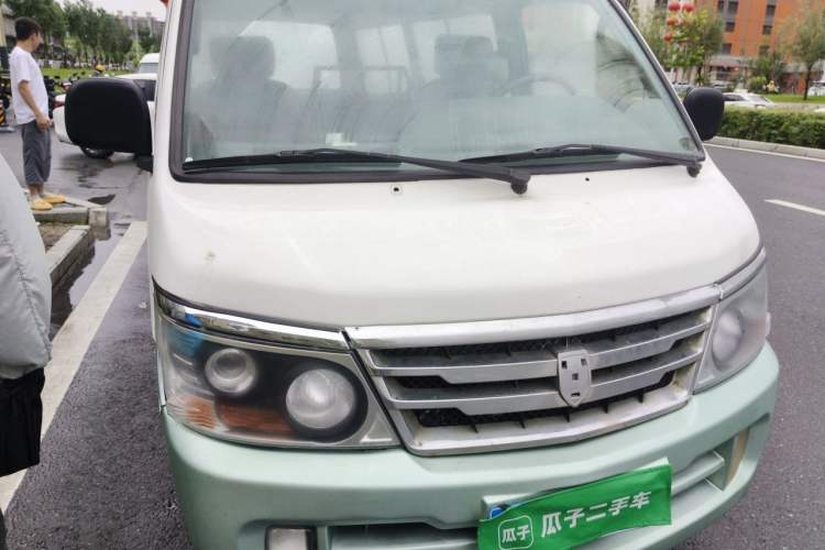 Used Jinbei Hiace 2011 2.0L Fifth-Generation Kuaiyun Classic V19 Engine Bay Right