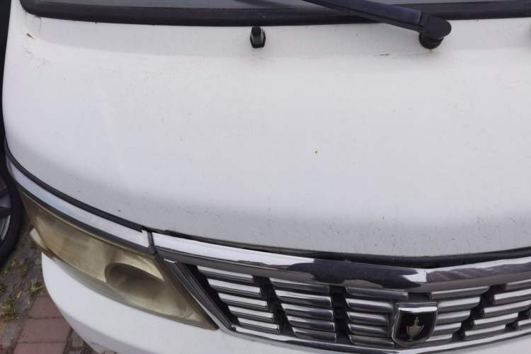Used Jinbei Hiace 2011 2.0L 5th Generation Kuaiyunwang Comfort Type K 4G19 Engine Bay Right