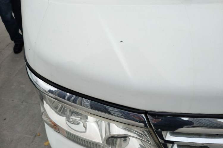 Used Jinbei Hiace 2011 2.0L 5th Generation Kuaiyunwang Standard Version 4G20B Engine Bay Right