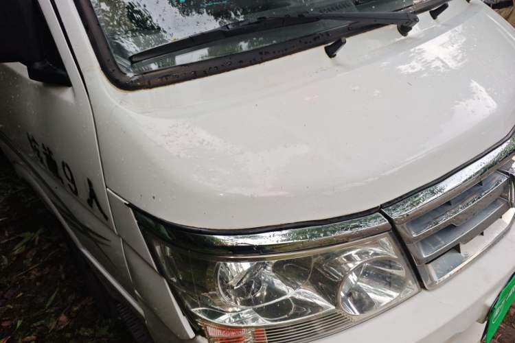 Used Jinbei Hiace 2011 2.0L 5th Generation Kuaiyunwang Luxury Edition 4G19 Engine Bay Right