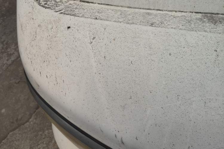 Used Jinbei Hiace 2011 2.0L 5th Generation Kuaiyunwang Standard Version 4G19 Engine Bay Right