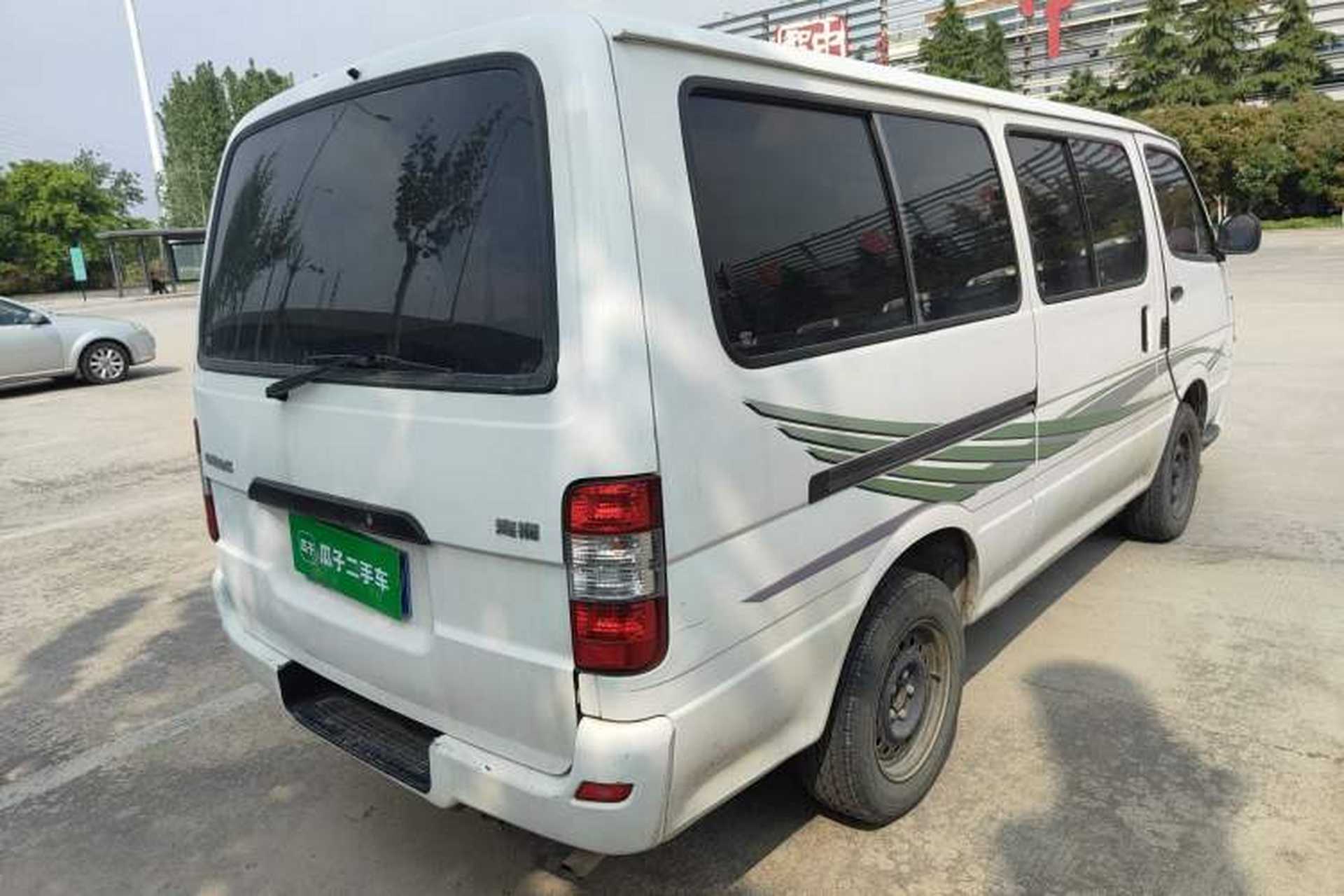 Used Jinbei Hiace 2011 2.0L 5th Generation Kuaiyunwang Comfort Type K 4G19 Exterior 5