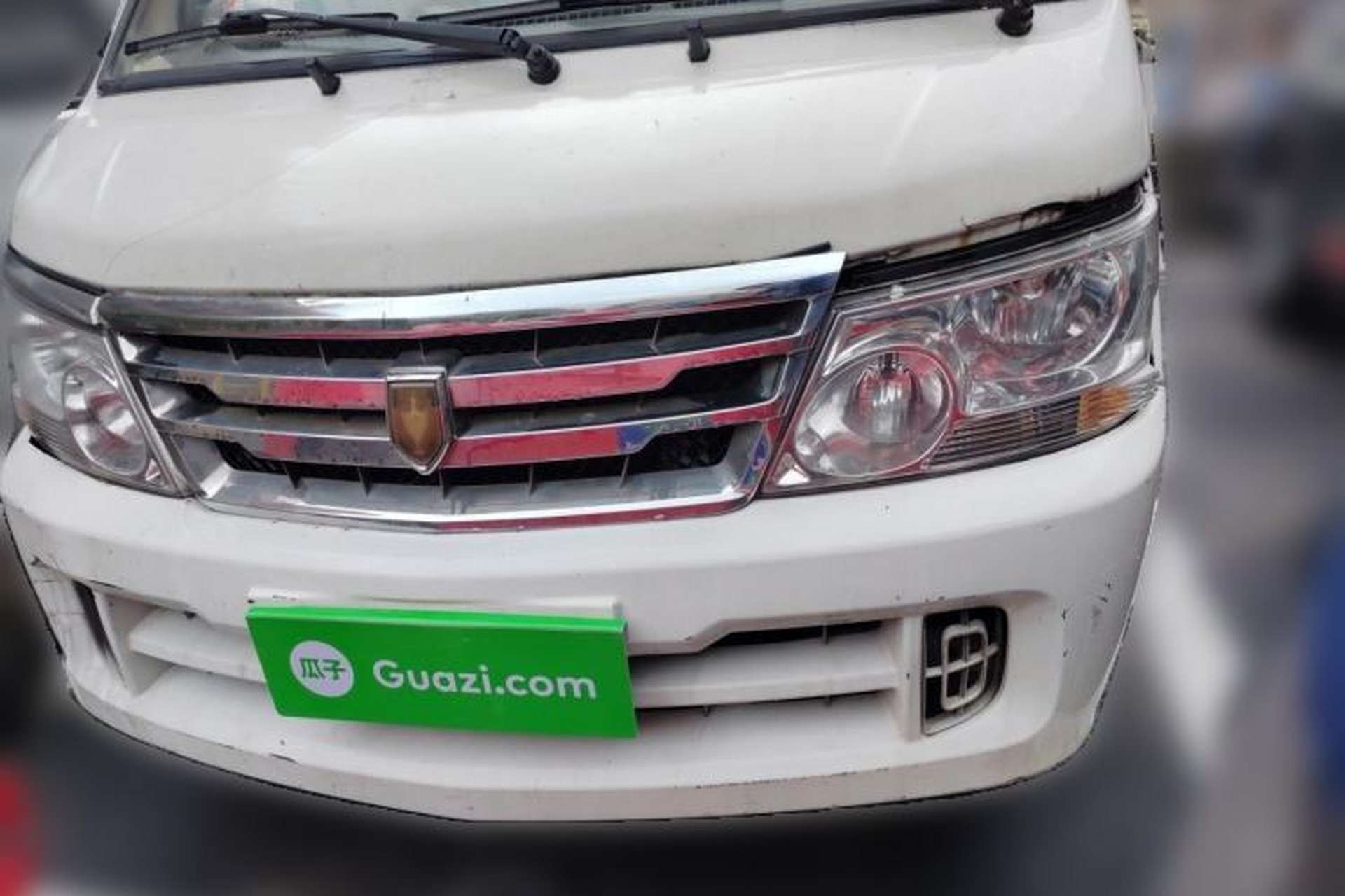 Used Jinbei Hiace 2011 2.0L 5th Generation Kuaiyunwang Comfort Z-Type 4G19 Front