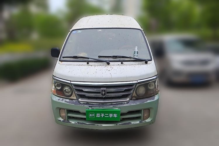 Used Jinbei Hiace 2011 2.0L 5th Generation Xiangyun Comfort Version 4G20D4B Front