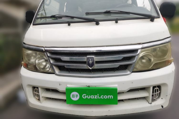 Used Jinbei Hiace 2011 2.0L 5th Generation Kuaiyunwang Luxury Edition 4G19 Front
