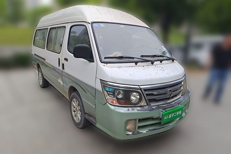 Used Jinbei Hiace 2011 2.0L 5th Generation Xiangyun Comfort Version 4G20D4B Front Right 45 Deg
