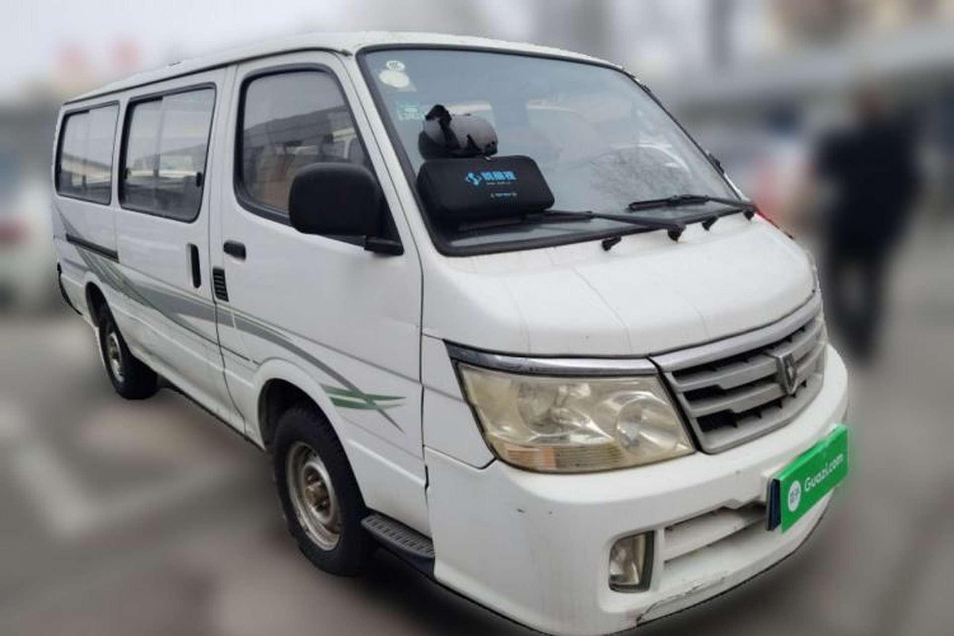 Used Jinbei Hiace 2011 2.0L 5th Generation Kuaiyunwang Luxury Version 4G20B Front Right 45 Deg