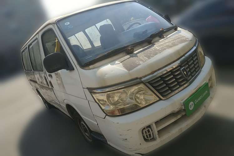 Used Jinbei Hiace 2011 2.0L 5th Generation Kuaiyunwang Comfort Type K 4G19 Front Right 45 Deg