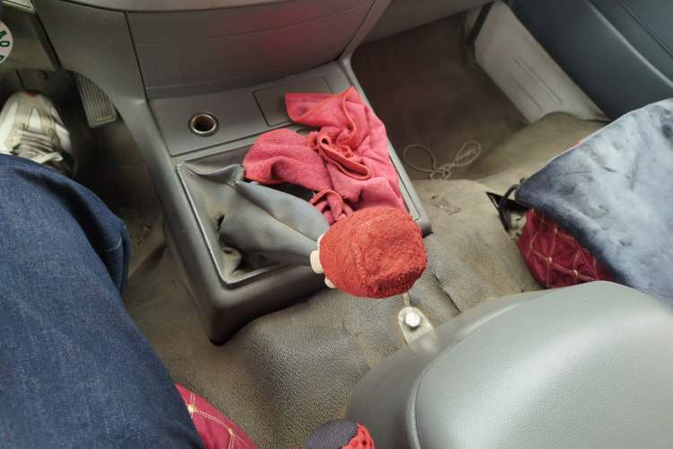 Used Jinbei Hiace 2011 2.0L 5th Generation Kuaiyunwang Comfort Type K 4G19 Gear Lever