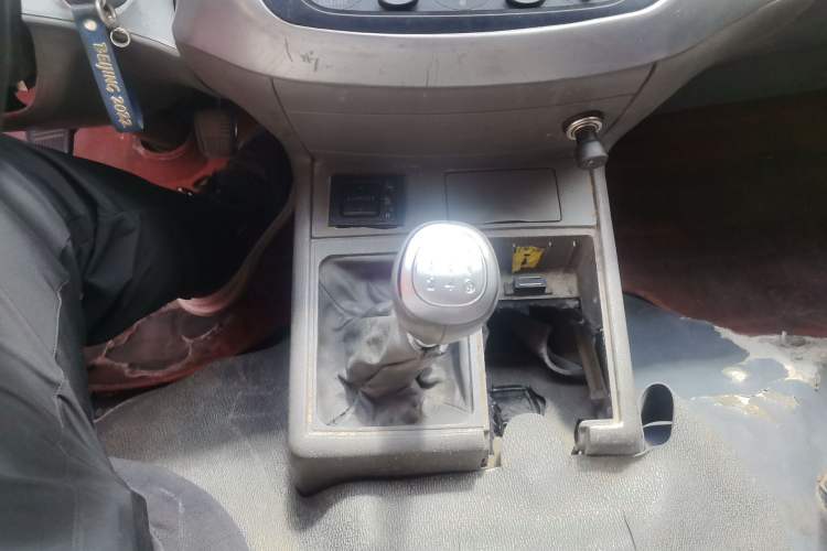 Used Jinbei Hiace 2011 2.0L 5th Generation Kuaiyunwang Comfort Z-Type 4G20B Gear Lever