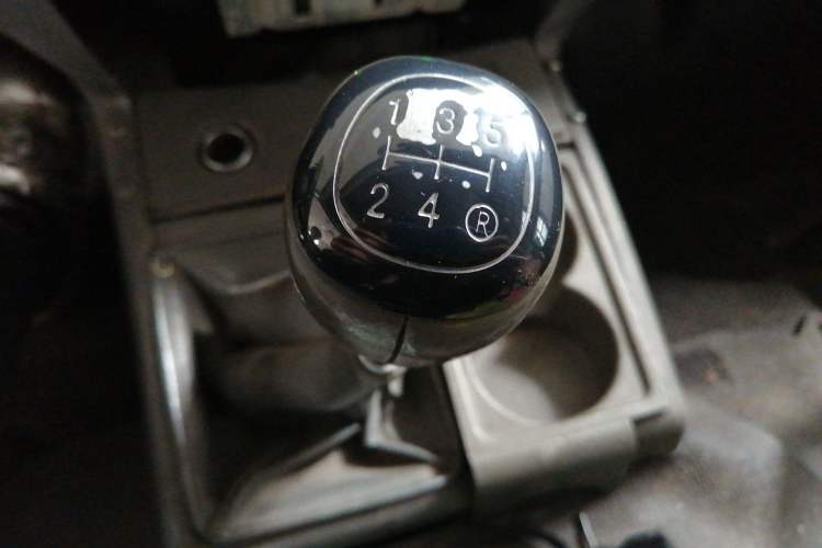 Used Jinbei Hiace 2011 2.0L Fifth-Generation Kuaiyun Classic Model V20 Gear Lever