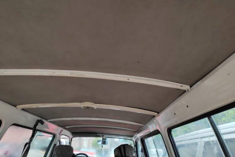 Used Jinbei Hiace 2011 2.0L 5th Generation Kuaiyunwang Comfort Z-Type 4G19 Headliner