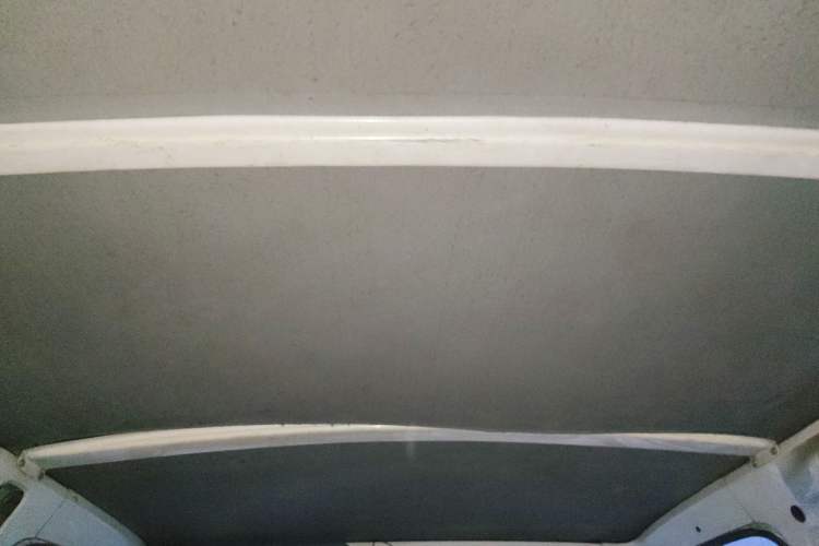 Used Jinbei Hiace 2011 2.0L 5th Generation Kuaiyunwang Standard Version 4G19 Headliner