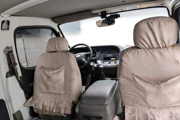 Used Jinbei Hiace 2011 2.0L 5th Generation Kuaiyunwang Standard Version 4G19 Headliner