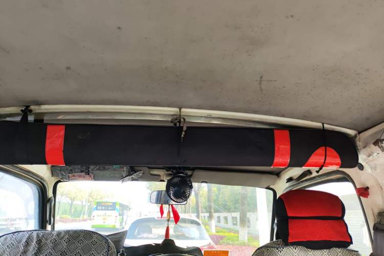 Used Jinbei Hiace 2011 2.0L 5th Generation Kuaiyunwang Standard Version 4G20B Headliner