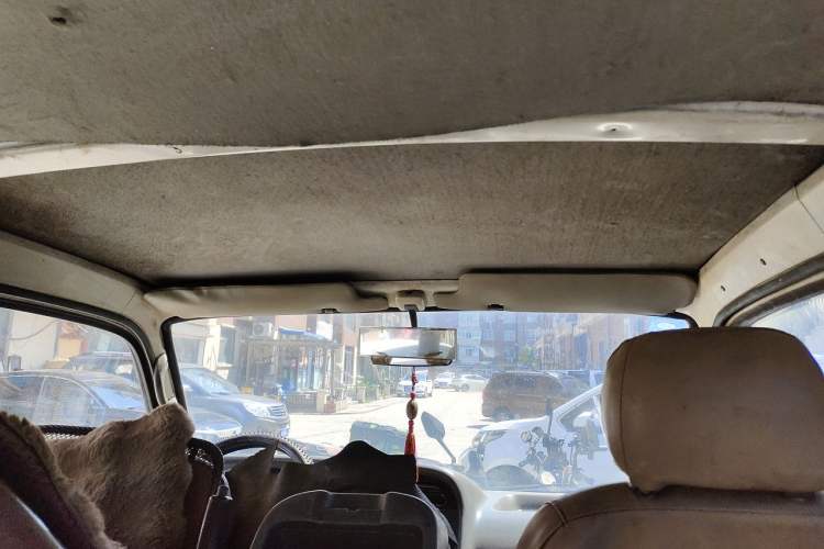 Used Jinbei Hiace 2011 2.0L Fifth-Generation Express Luxury V19 Headliner