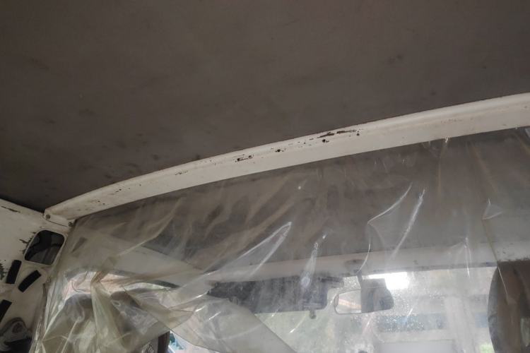Used Jinbei Hiace 2011 2.0L 5th Generation Kuaiyunwang Standard Version 4G20B Headliner