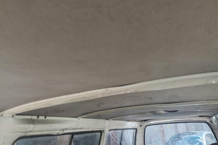 Used Jinbei Hiace 2011 2.0L 5th Generation Kuaiyunwang Standard Version 4G19 Headliner