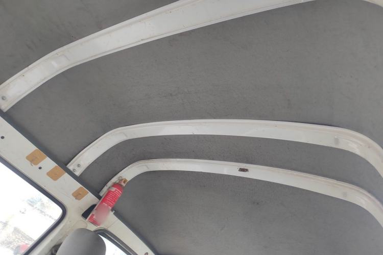 Used Jinbei Hiace 2011 2.0L 5th Generation Kuaiyunwang Standard Version 4G19 Headliner