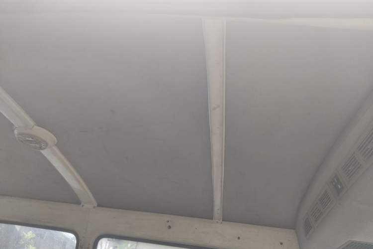 Used Jinbei Hiace 2011 2.0L 5th Generation Kuaiyunwang Standard Version 4G20B Headliner