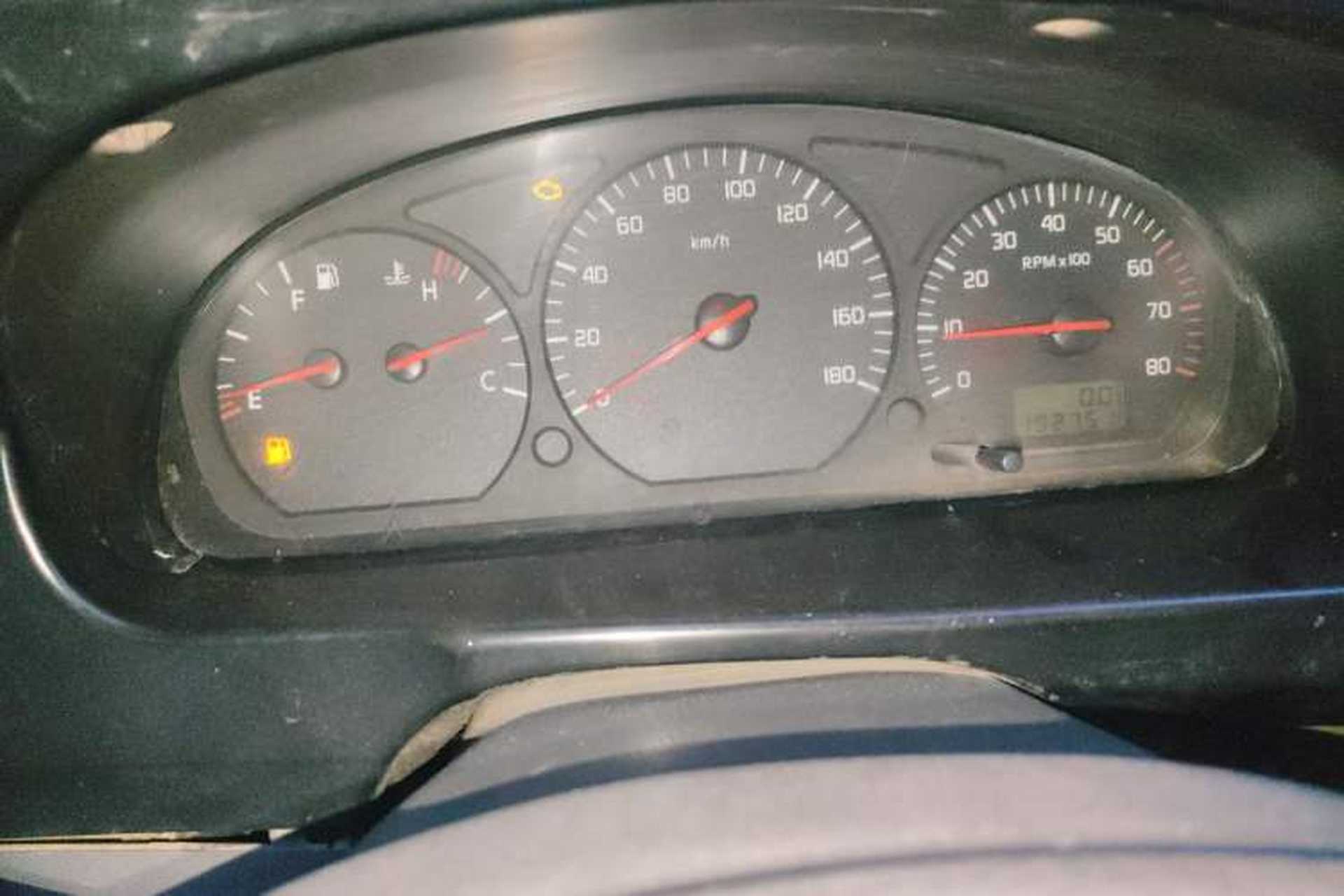 Used Jinbei Hiace 2011 2.0L 5th Generation Kuaiyunwang Standard Version 4G19 Instrument Cluster