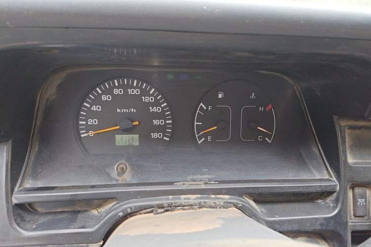 Used Jinbei Hiace 2011 2.0L 5th Generation Xiangyun Comfort Version 4G20D4B Instrument Cluster