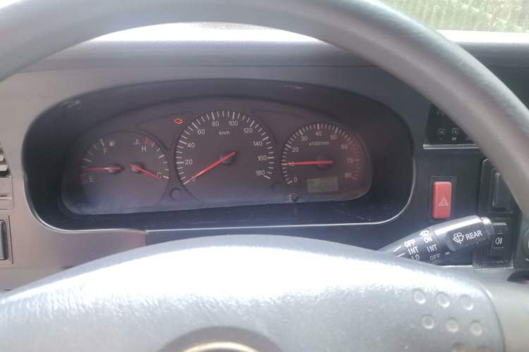 Used Jinbei Hiace 2011 2.0L 5th Generation Kuaiyunwang Comfort Z-Type 4G20B Instrument Cluster