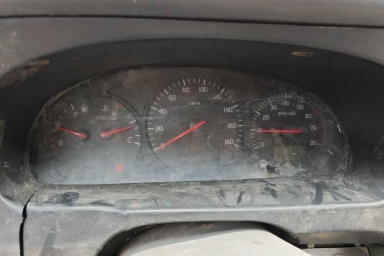 Used Jinbei Hiace 2011 2.0L 5th Generation Kuaiyunwang Luxury Edition 4G19 Instrument Cluster