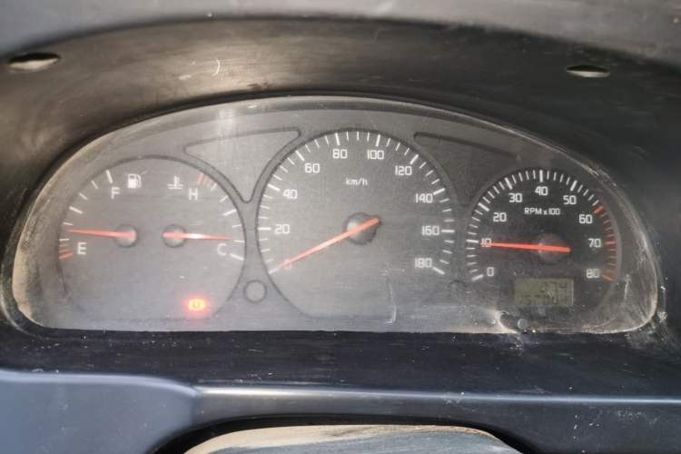 Used Jinbei Hiace 2011 2.0L 5th Generation Kuaiyunwang Luxury Edition 4G19 Instrument Cluster