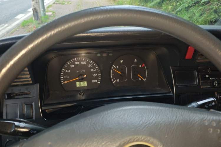 Used Jinbei Hiace 2011 2.0L 5th Generation Kuaiyunwang Luxury Edition 4G19 Instrument Cluster