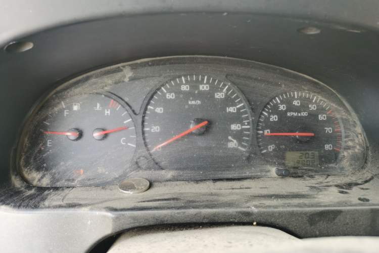 Used Jinbei Hiace 2011 2.0L Fifth-Generation Kuaiyunwang Comfort Type K 4G20B Instrument Cluster