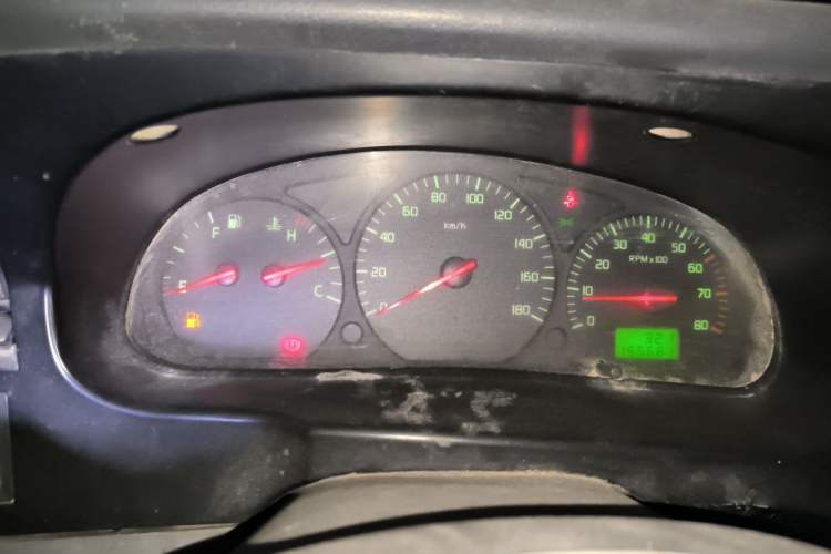 Used Jinbei Hiace 2011 2.0L 5th Generation Kuaiyunwang Standard Version 4G19 Instrument Cluster