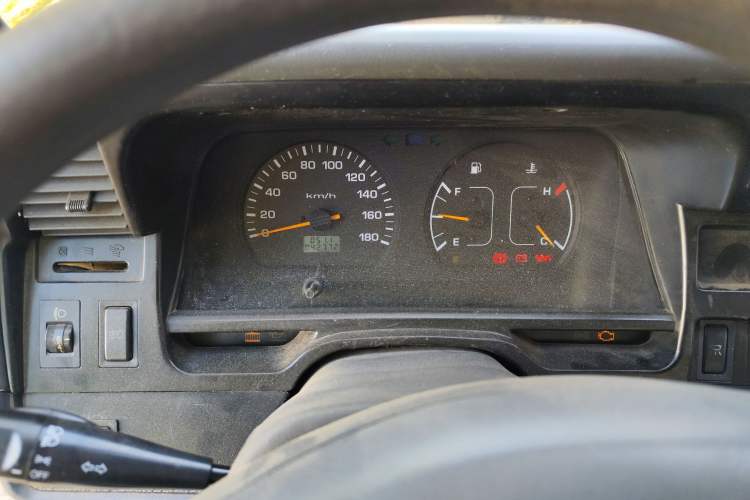 Used Jinbei Hiace 2011 2.0L Fifth-Generation Kuaiyunwang Standard Version 4G21B Instrument Cluster