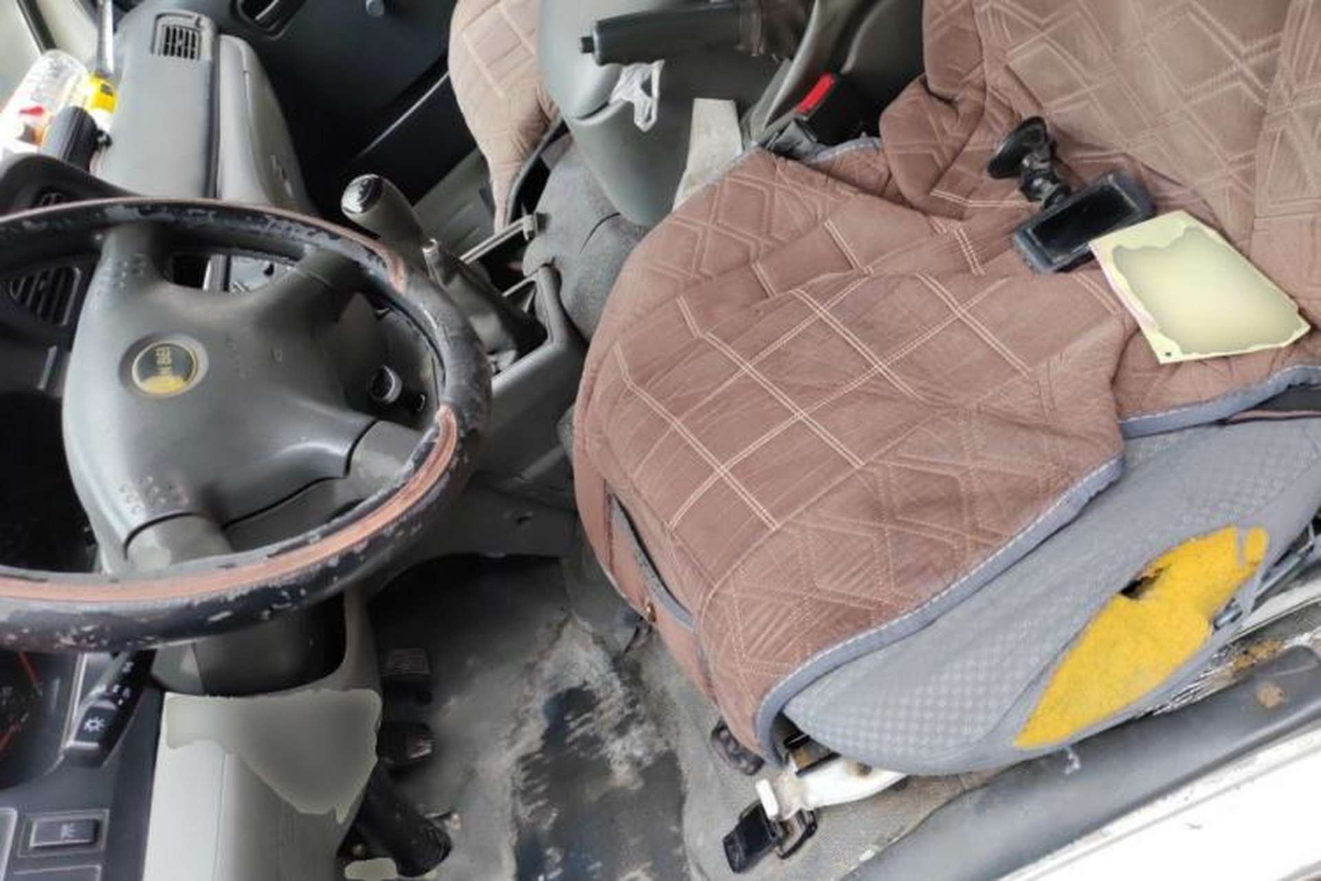 Used Jinbei Hiace 2011 2.0L 5th Generation Kuaiyunwang Comfort Z-Type 4G19 Left Front Seat