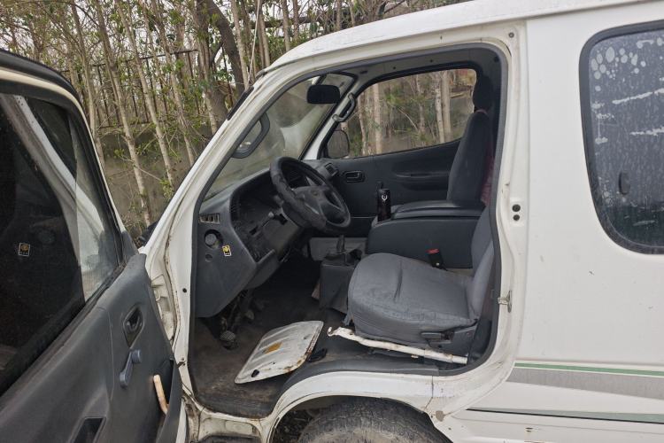 Used Jinbei Hiace 2011 2.0L 5th Generation Kuaiyunwang Standard Version 4G19 Left Front Seat