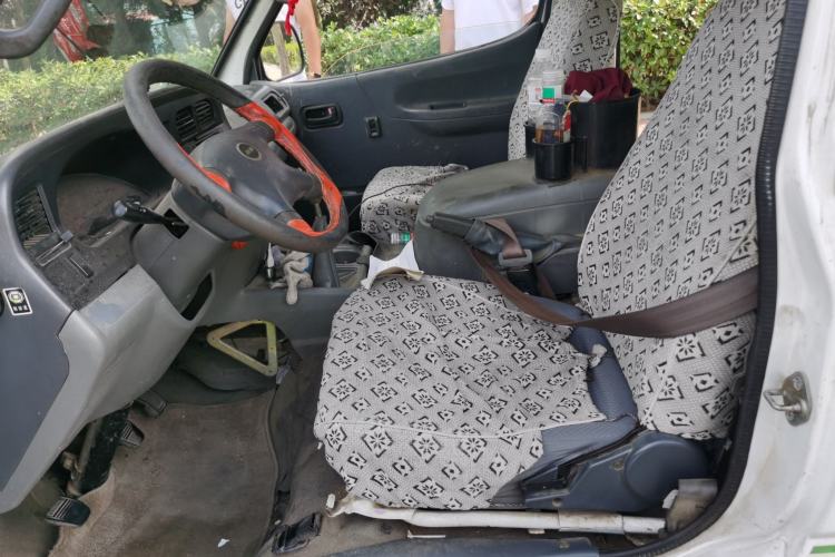Used Jinbei Hiace 2011 2.0L Fifth-Generation Kuaiyunwang Comfort Type K 4G20B Left Front Seat