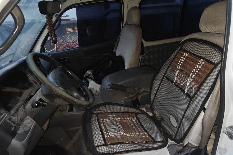 Used Jinbei Hiace 2011 2.0L 5th Generation Kuaiyunwang Comfort Z-Type 4G19 Left Front Seat