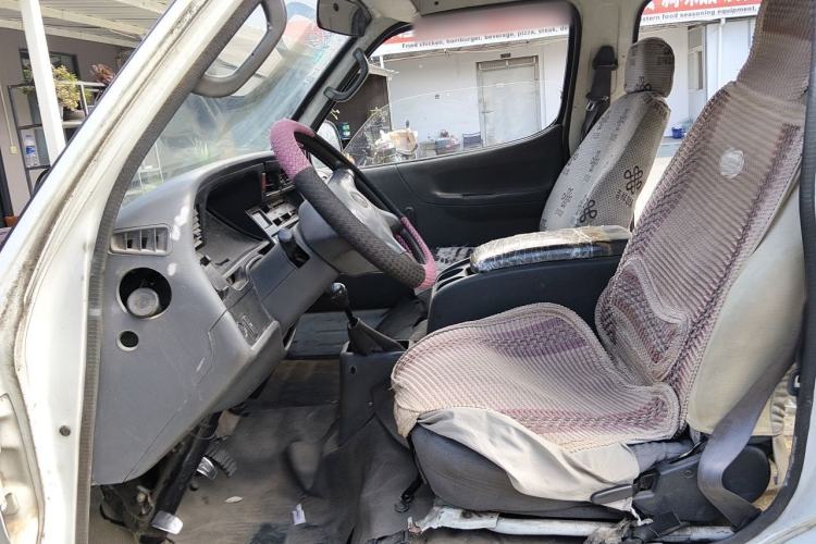 Used Jinbei Hiace 2011 2.0L Fifth-Generation Kuaiyun Classic V19 Left Front Seat