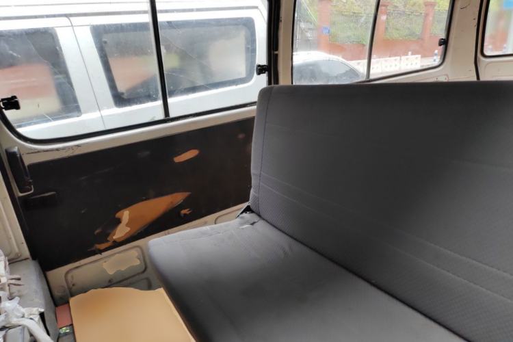 Used Jinbei Hiace 2011 2.0L 5th Generation Kuaiyunwang Comfort Z-Type 4G19 Left Rear Seat
