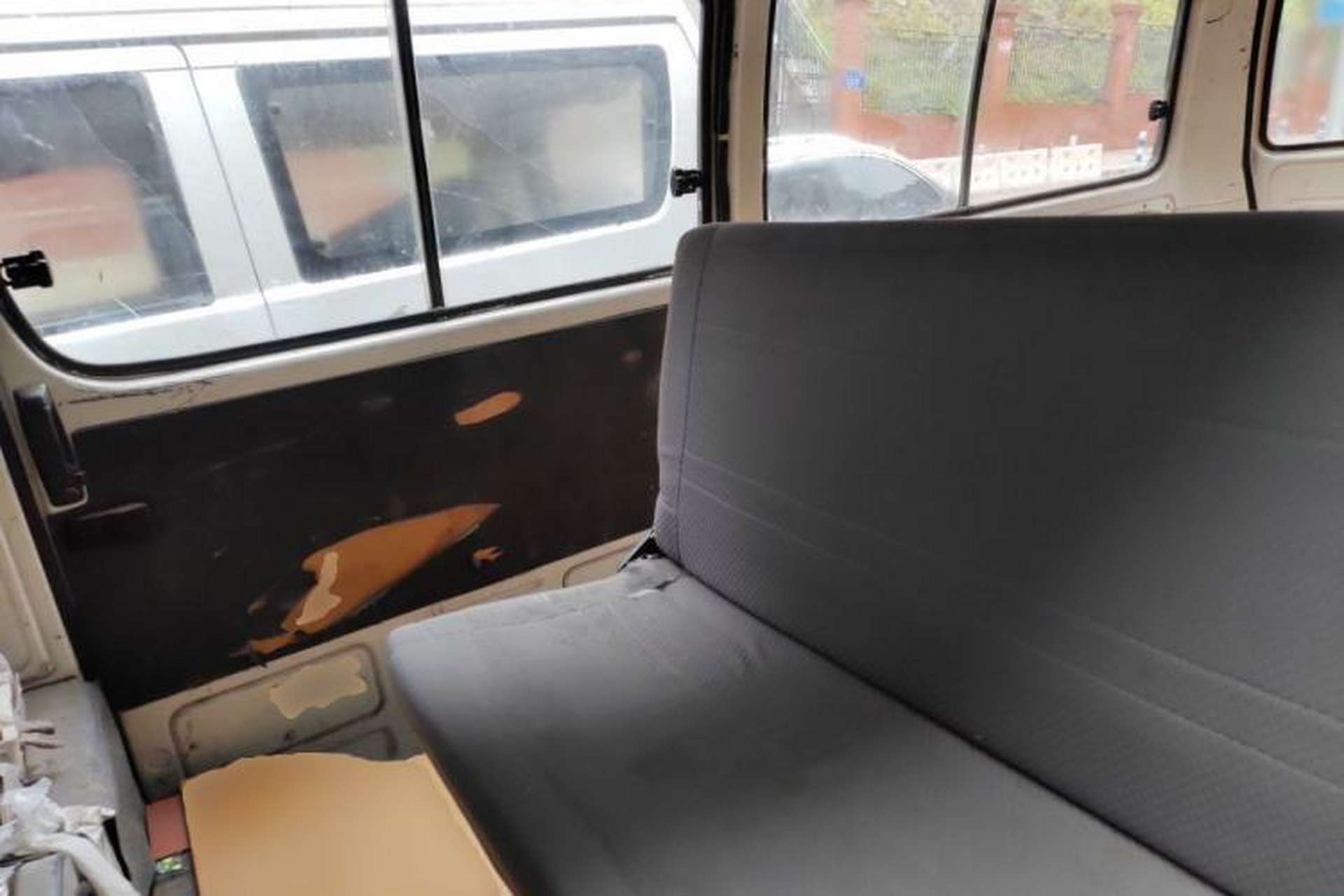 Used Jinbei Hiace 2011 2.0L 5th Generation Kuaiyunwang Comfort Z-Type 4G19 Left Rear Seat