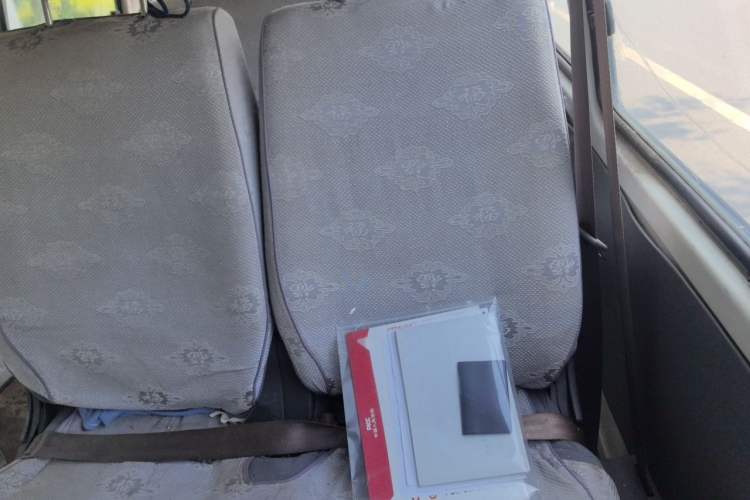 Used Jinbei Hiace 2011 2.0L 5th Generation Kuaiyunwang Comfort Z-Type 4G20B Left Rear Seat