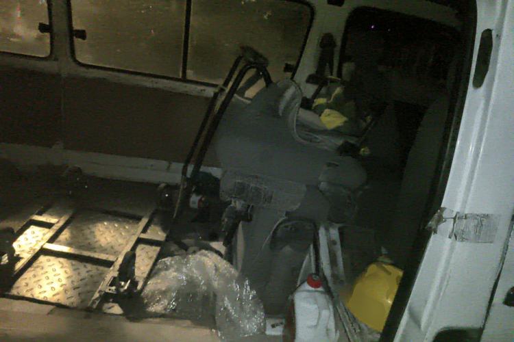 Used Jinbei Hiace 2011 2.0L Fifth-Generation Kuaiyun Classic V19 Left Rear Seat