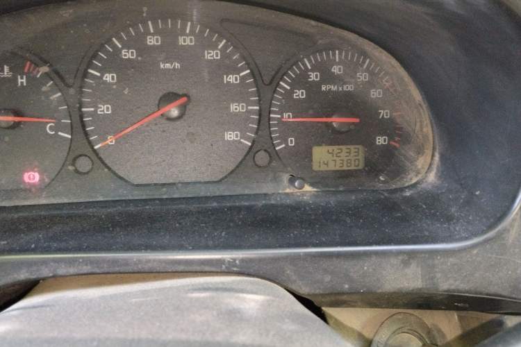 Used Jinbei Hiace 2011 2.0L 5th Generation Kuaiyunwang Comfort Type K 4G19 Odometer Close Up